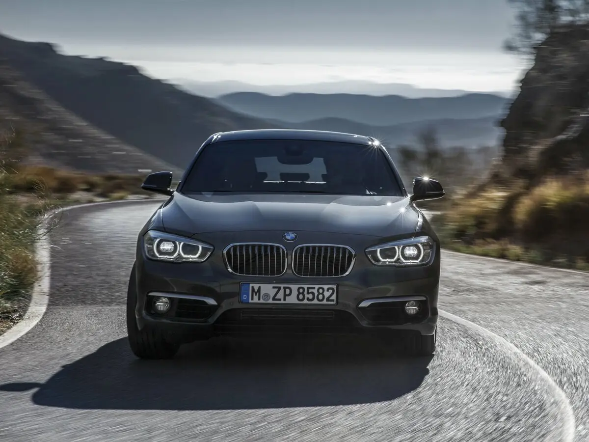 BMW 1 серии II (F20/F21) Рестайлинг Хэтчбек 3 дв. — сүрөт 3
