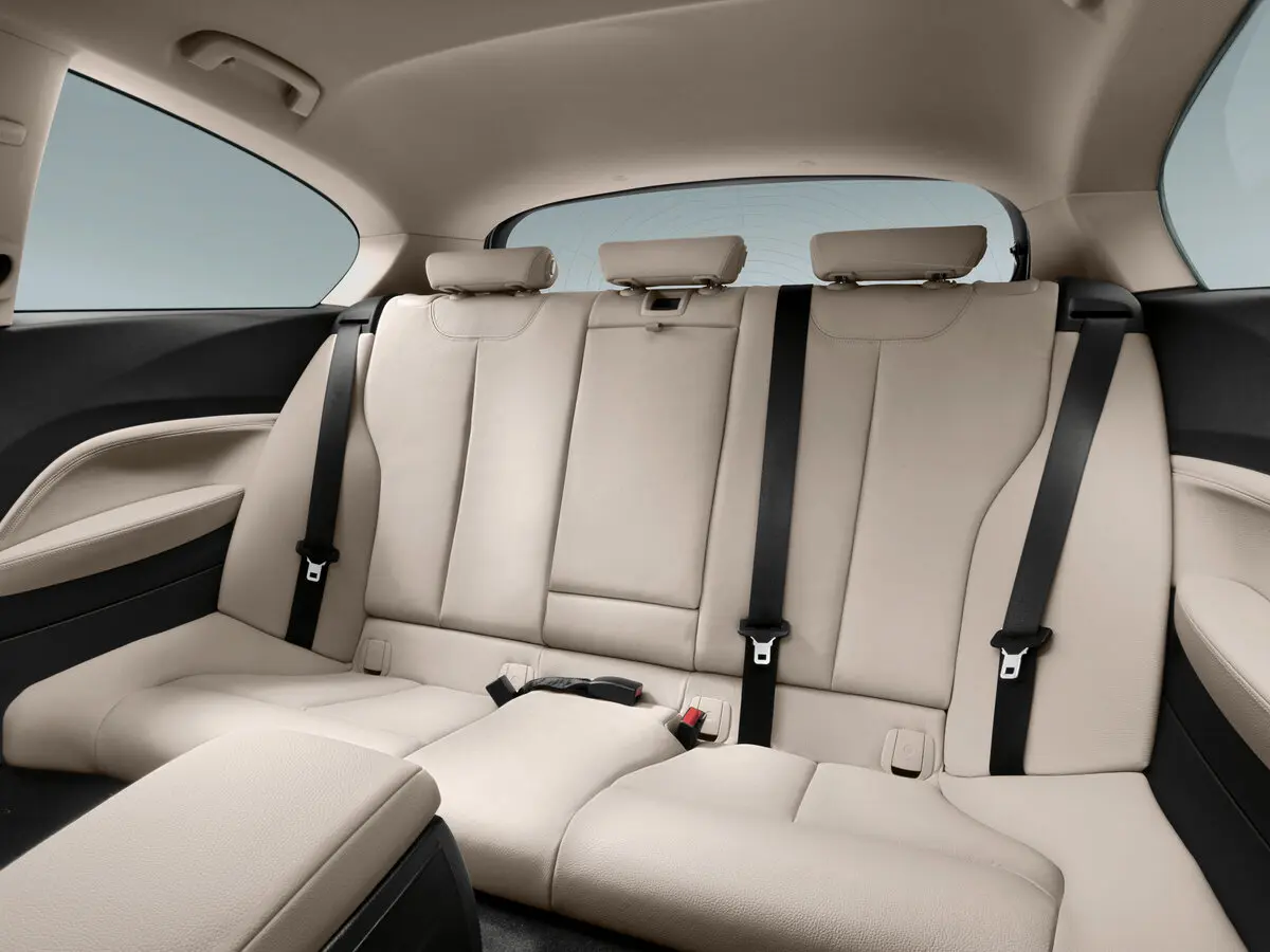 BMW 1 серии II (F20/F21) Рестайлинг Хэтчбек 3 дв. — сүрөт 10