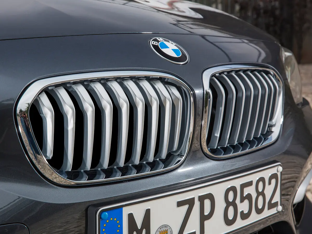 BMW 1 серии II (F20/F21) Рестайлинг Хэтчбек 3 дв. — сүрөт 16