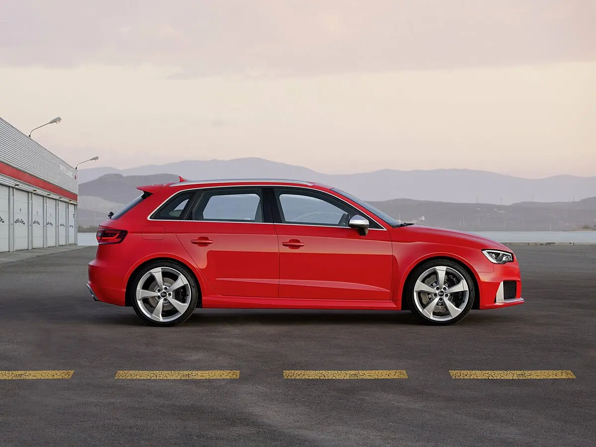 Audi RS 3 II (8V) Хэтчбек 5 дв. Sportback — сүрөт 2