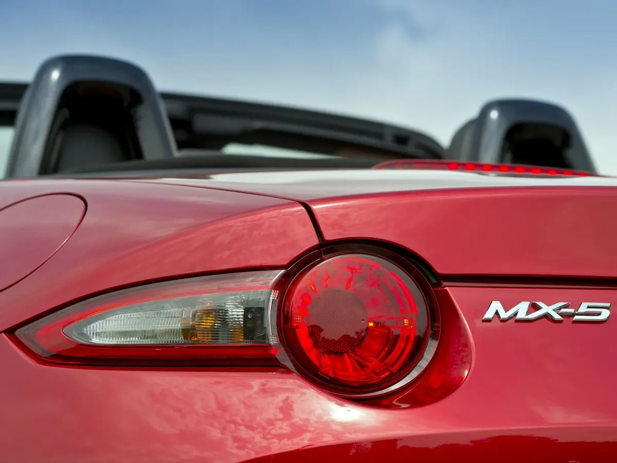 Mazda MX-5 IV (ND) Родстер — сүрөт 16
