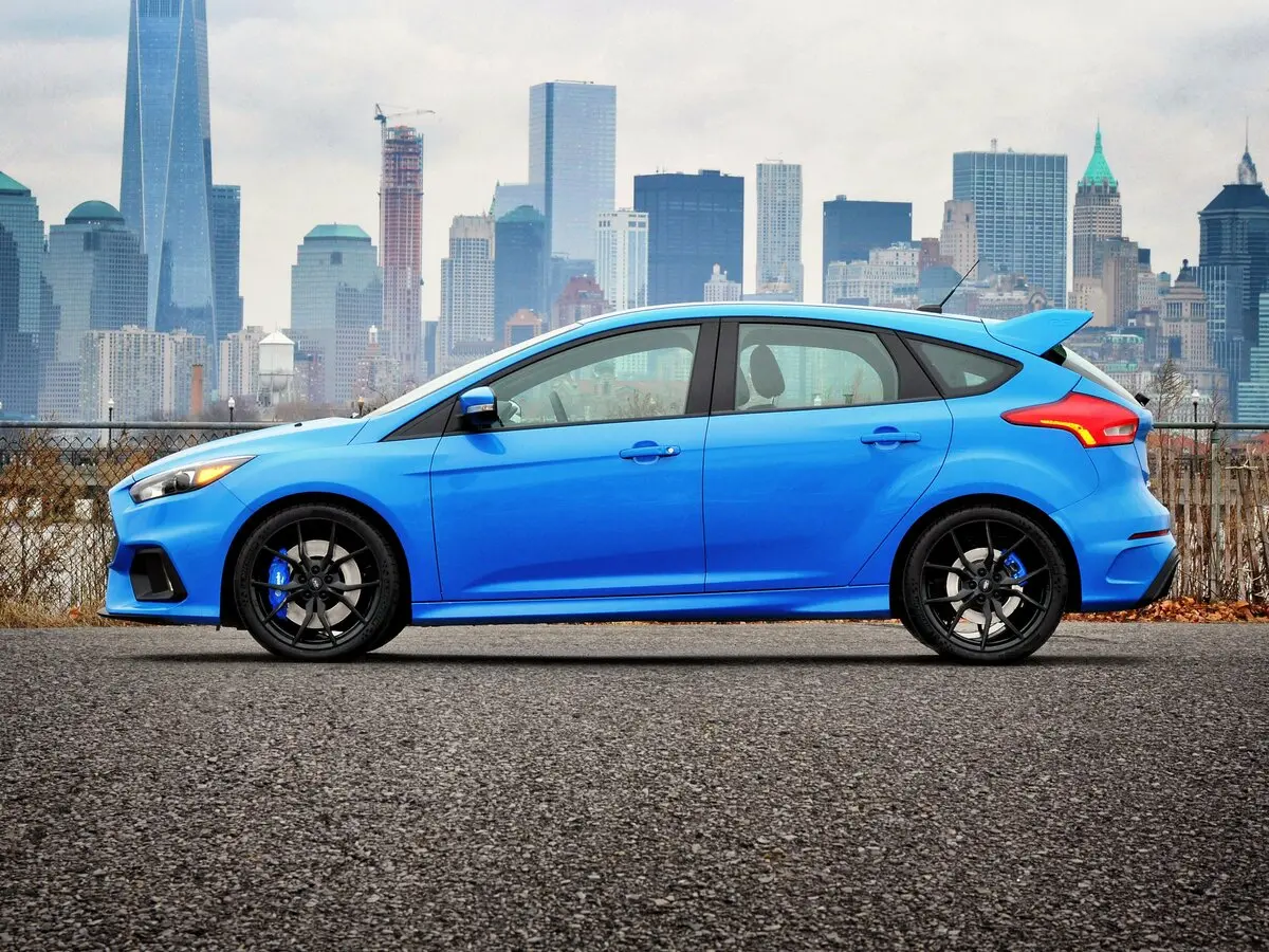 Ford Focus RS III Хэтчбек 5 дв. — сүрөт 2