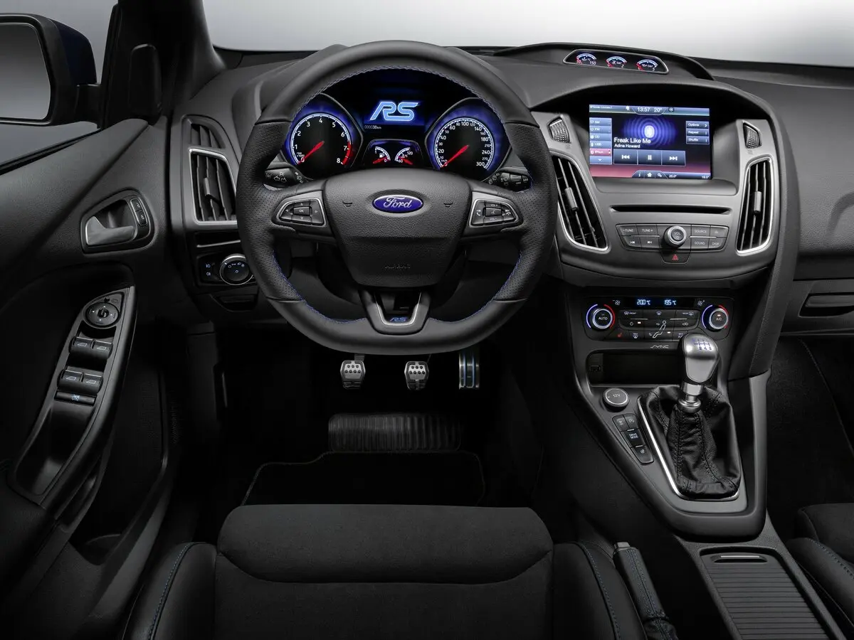 Ford Focus RS III Хэтчбек 5 дв. — сүрөт 6