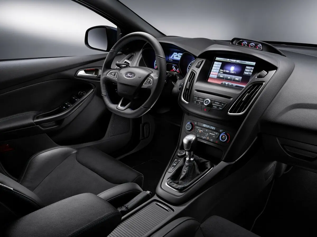 Ford Focus RS III Хэтчбек 5 дв. — сүрөт 7