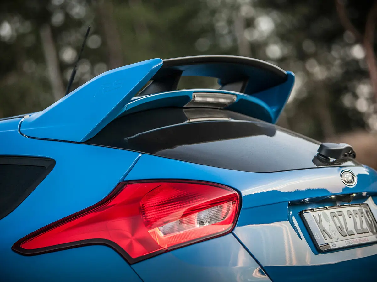 Ford Focus RS III Хэтчбек 5 дв. — сүрөт 16
