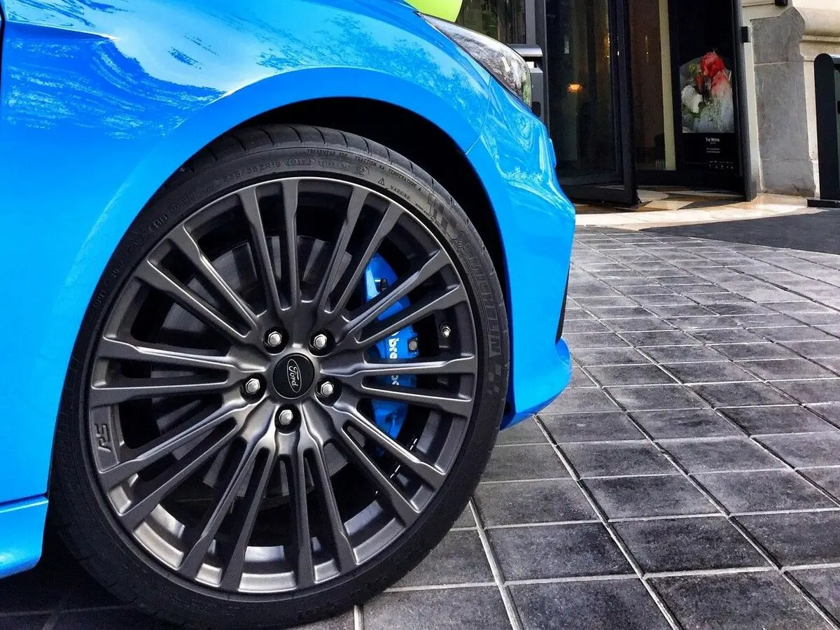 Ford Focus RS III Хэтчбек 5 дв. — сүрөт 19