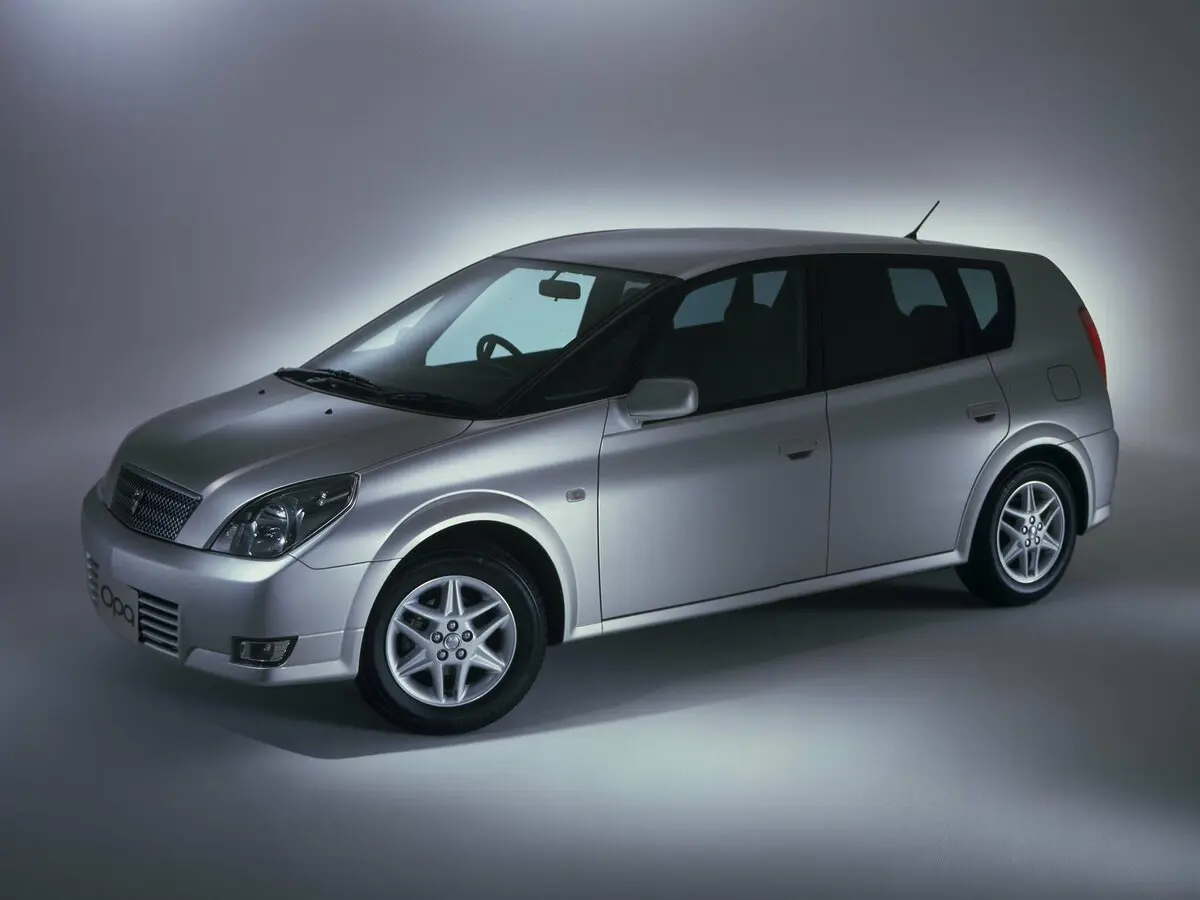 Toyota Opa I