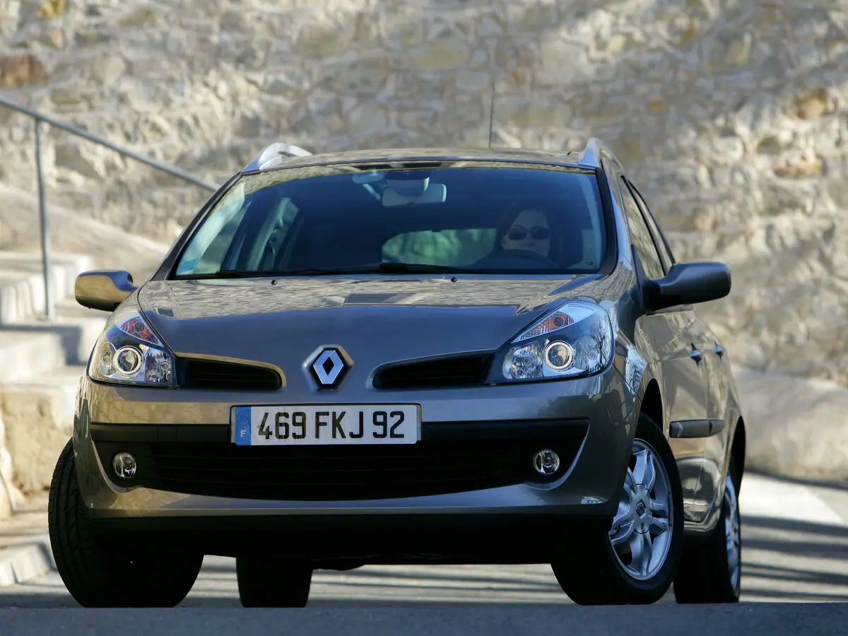 Renault Clio III Универсал 5 дв. — photo 3