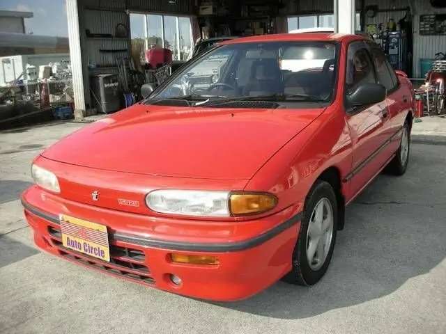 Isuzu Gemini III Седан