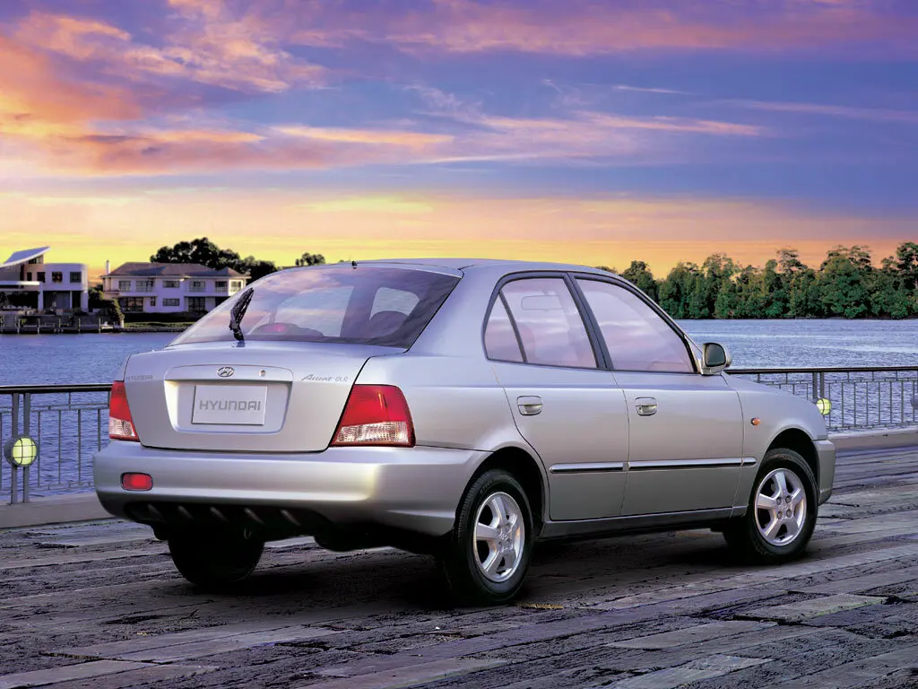 Hyundai Accent II Хэтчбек 5 дв. — фото 5