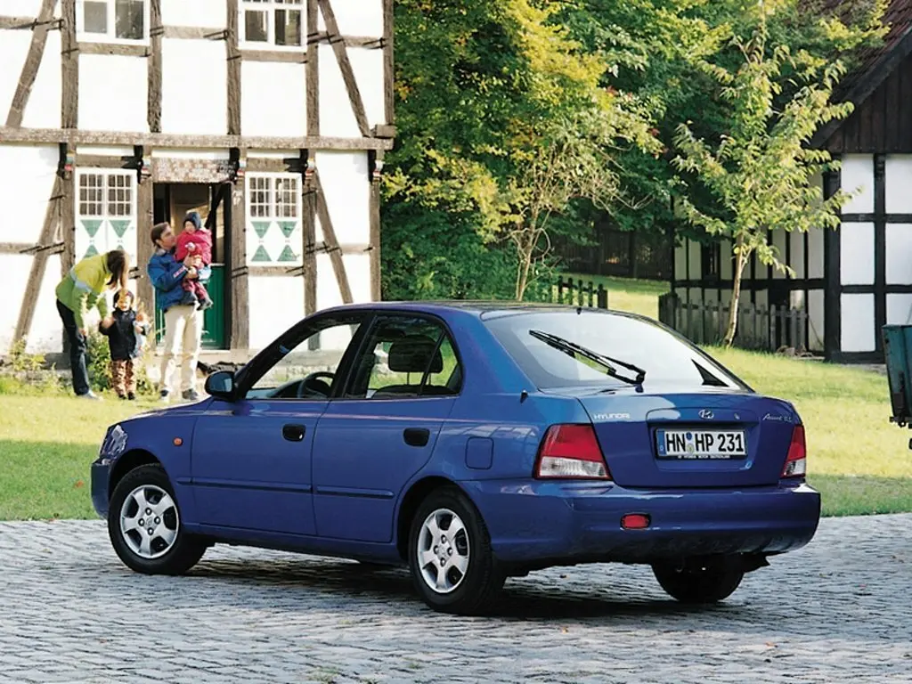 Hyundai Accent II Хэтчбек 5 дв. — фото 6