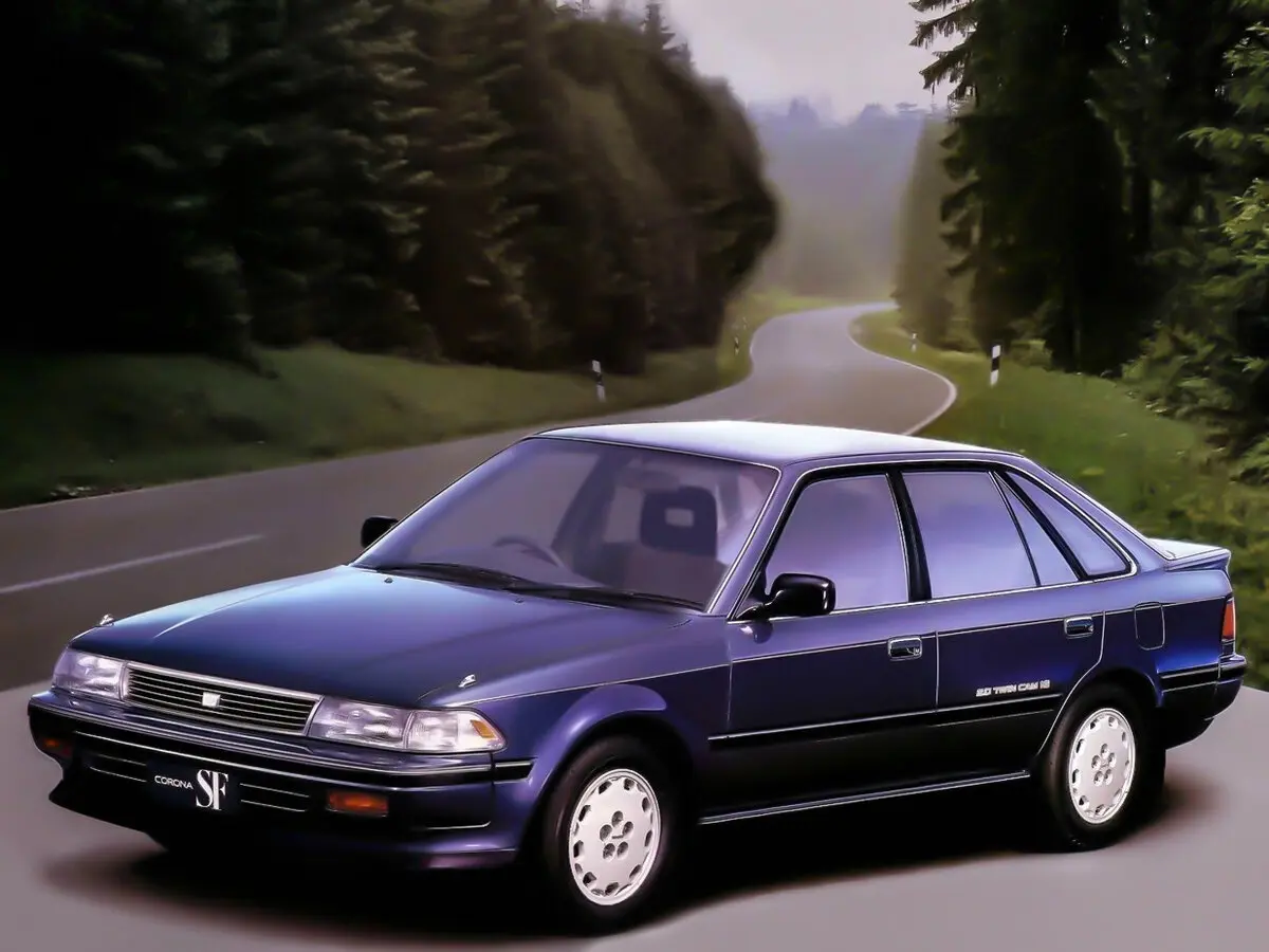 Toyota Corona VIII (T170) Лифтбек