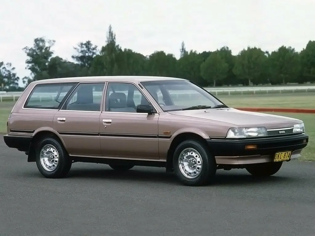 Toyota Camry II (V20) Универсал 5 дв. — сүрөт 2