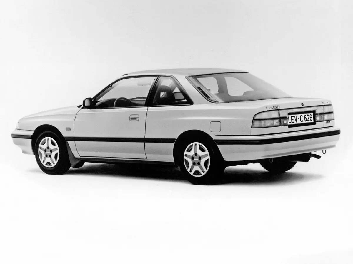 Mazda 626 III (GD) Купе — фото 4