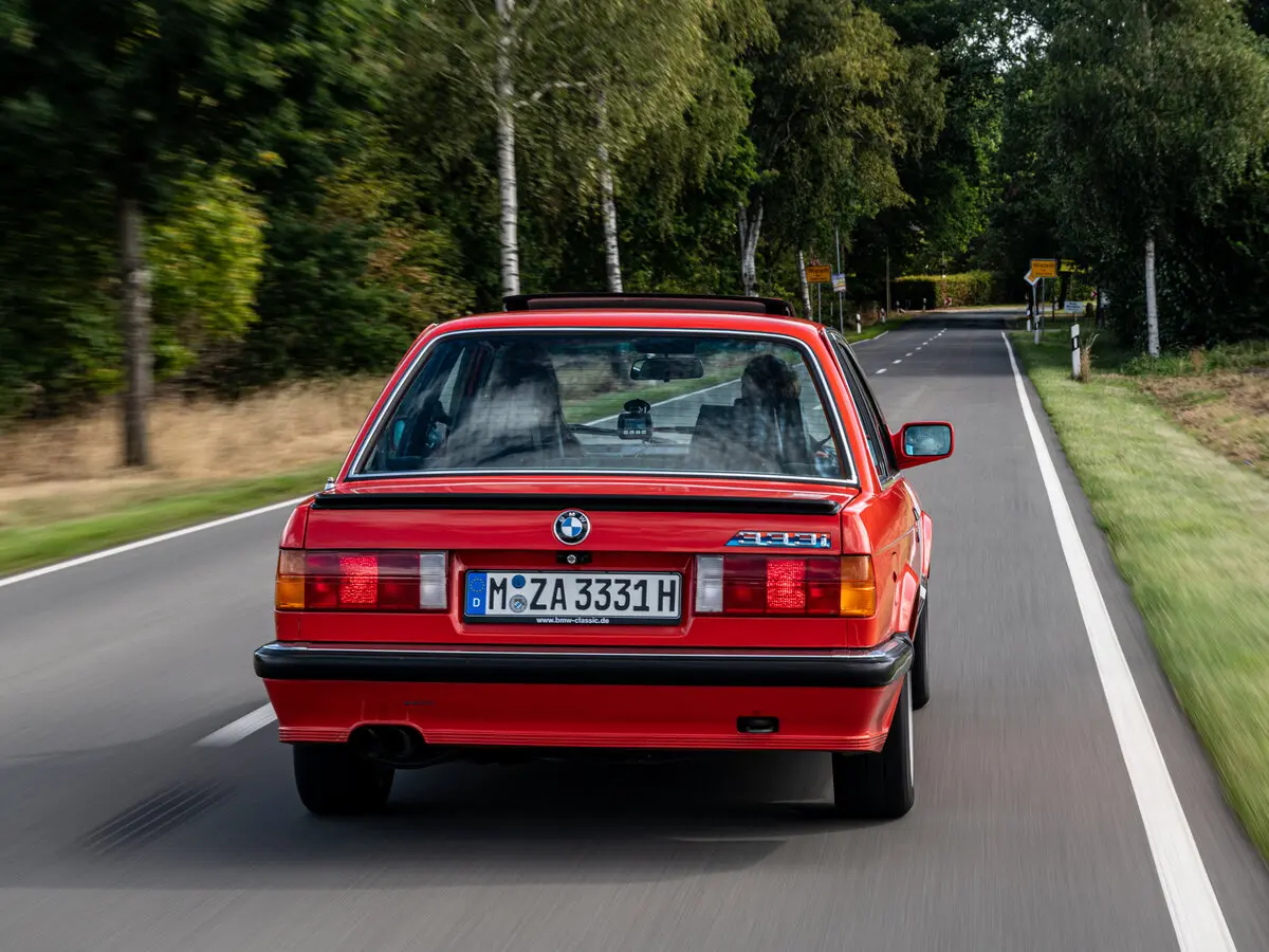 BMW 3 серии II (E30) Купе — сүрөт 4