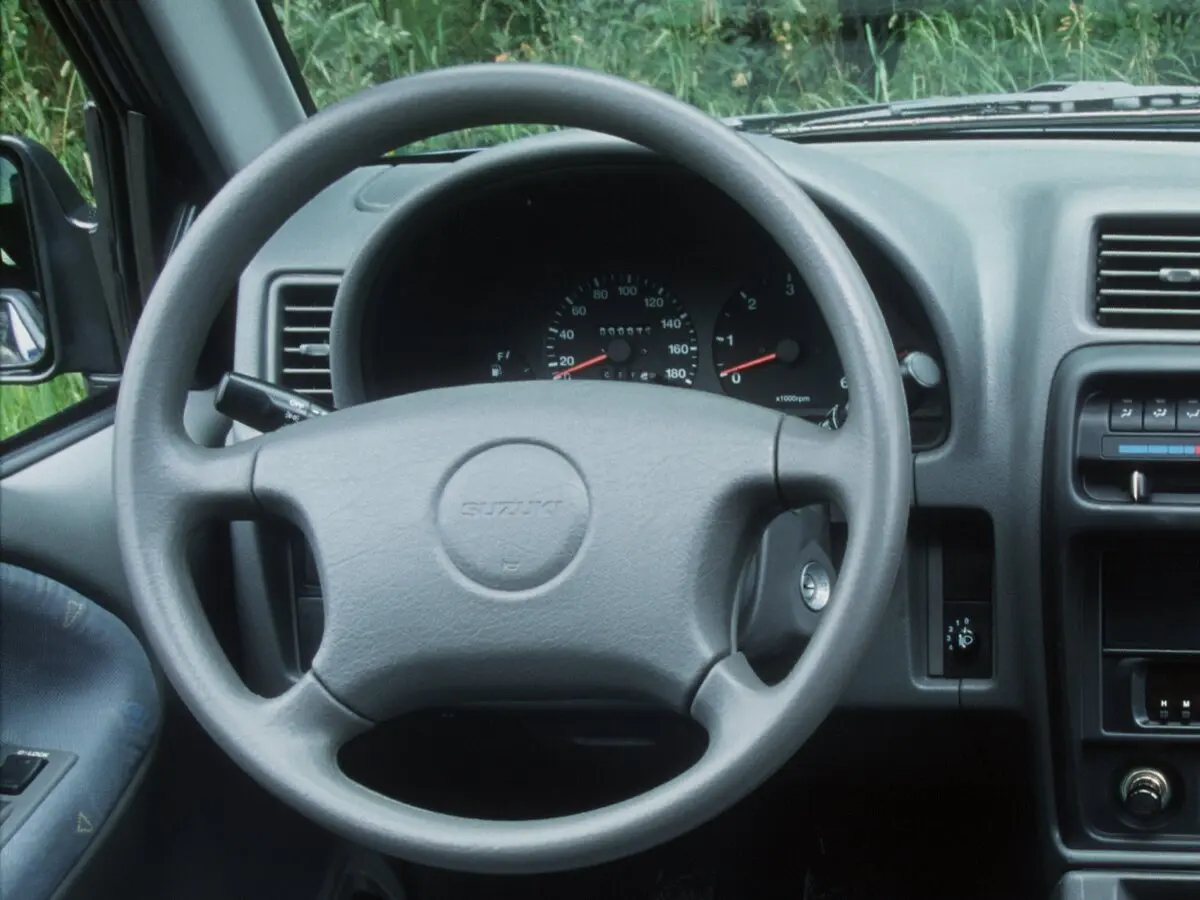 Suzuki Vitara I Внедорожник открытый — photo 5
