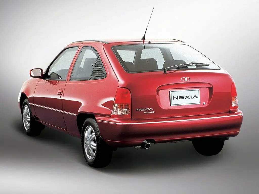 Daewoo Nexia I Хэтчбек 3 дв. — фото 3