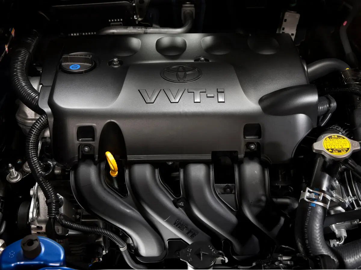 Toyota Yaris III Хэтчбек 3 дв. — photo 12
