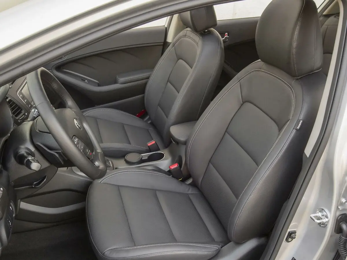 Kia Cerato III Хэтчбек 5 дв. — сүрөт 6