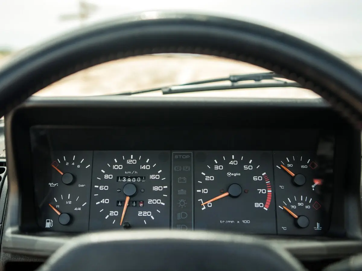 Peugeot 205 1983 – 1998 Кабриолет — сүрөт 6