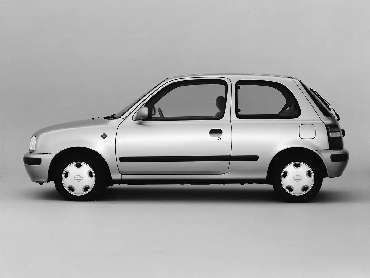 Nissan March II (K11) Хэтчбек 3 дв. — фото 2