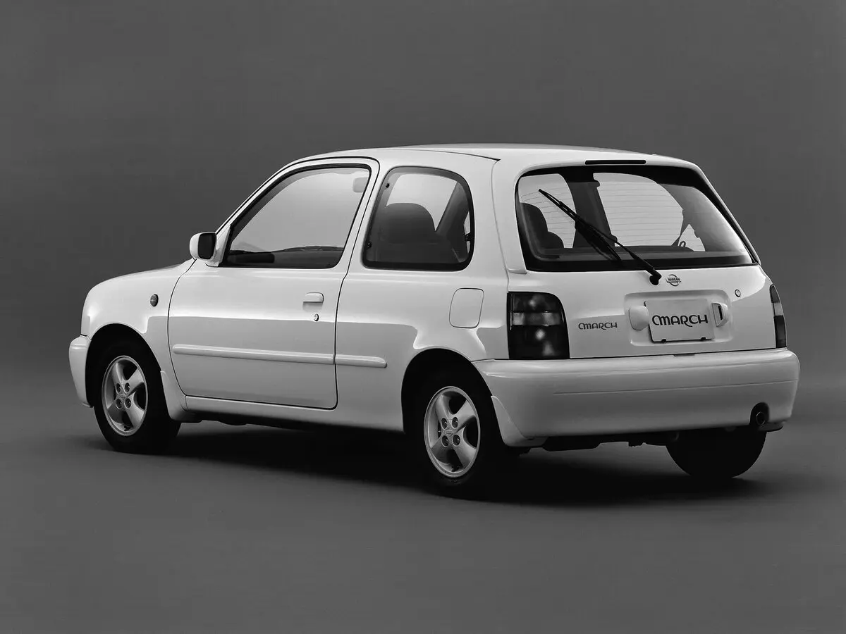 Nissan March II (K11) Хэтчбек 3 дв. — фото 4