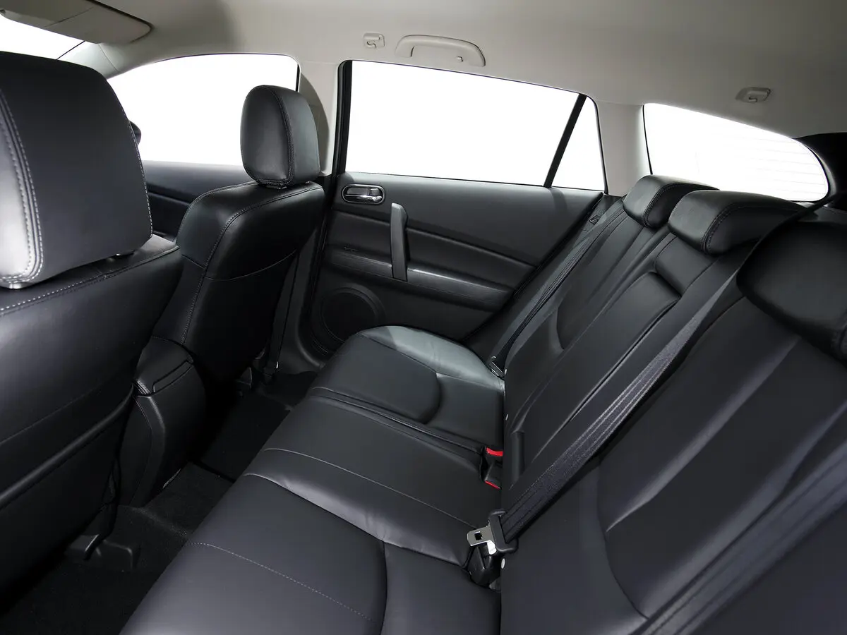 Mazda 6 II (GH) Рестайлинг Универсал 5 дв. — фото 8