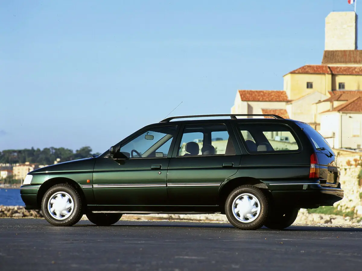 Ford Escort V Рестайлинг 1 Универсал 5 дв. — сүрөт 2