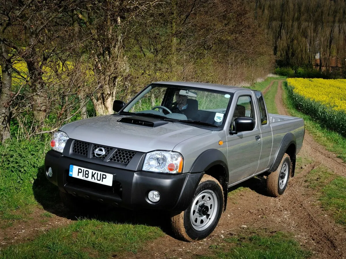 Nissan NP300 2008 – 2015 Пикап Полуторная кабина