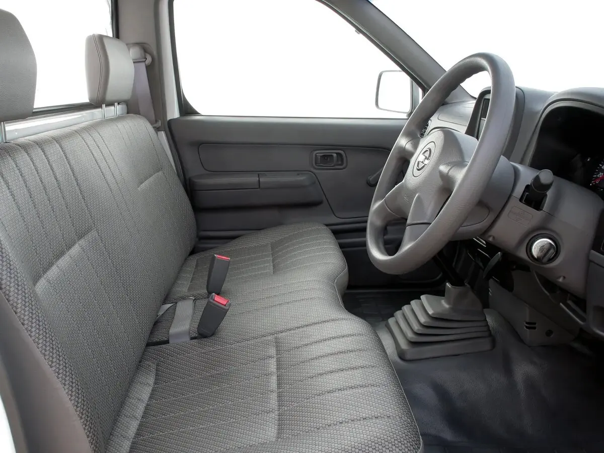 Nissan NP300 2008 – 2015 Пикап Одинарная кабина — сүрөт 5