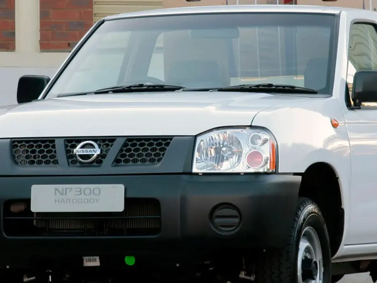 Nissan NP300 2008 – 2015 Пикап Одинарная кабина — сүрөт 7