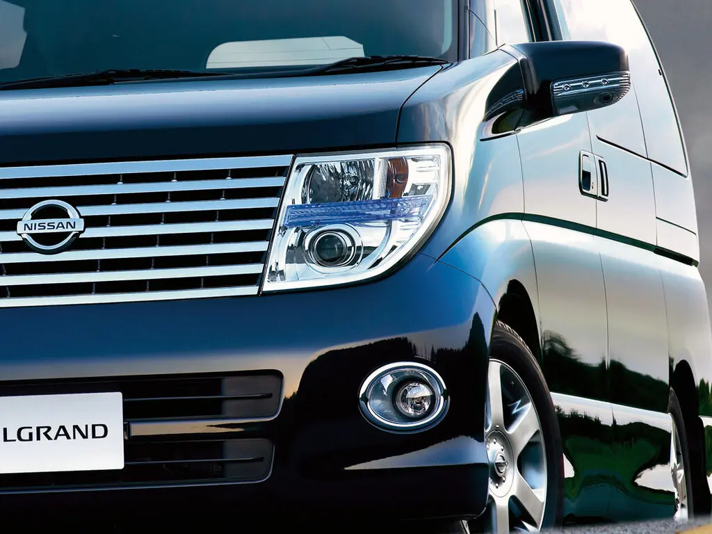 Nissan Elgrand II (E51) Минивэн — сүрөт 11