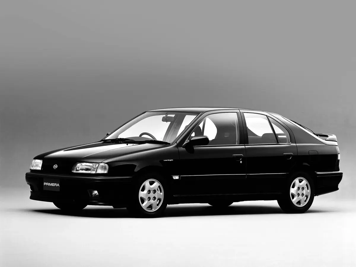 Nissan Primera I (P10) Лифтбек — фото 2