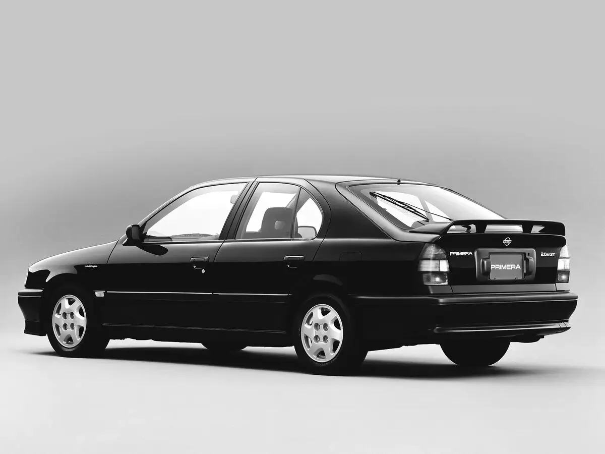 Nissan Primera I (P10) Лифтбек — фото 4