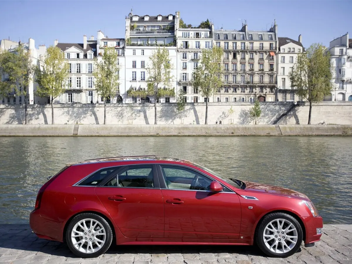 Cadillac CTS II Универсал 5 дв. — сүрөт 2