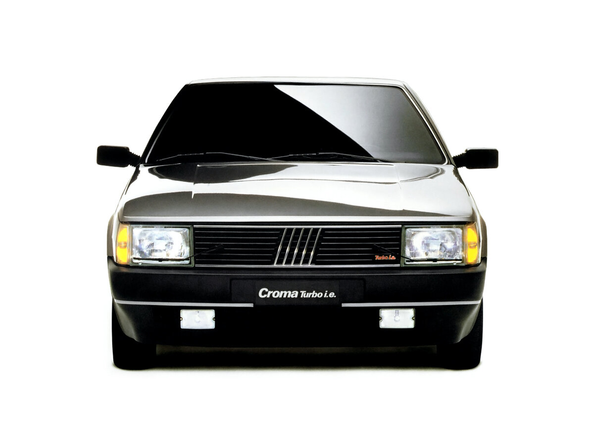 Fiat Croma I Лифтбек — фото 4