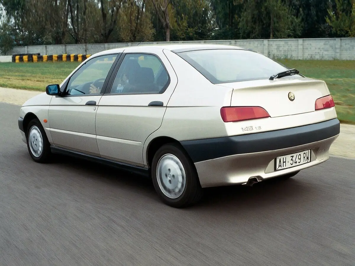 Alfa Romeo 146 1995 – 2001 Хэтчбек 5 дв. — сүрөт 6