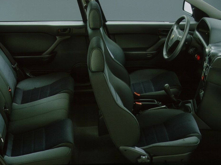 Alfa Romeo 146 1995 – 2001 Хэтчбек 5 дв. — фото 8