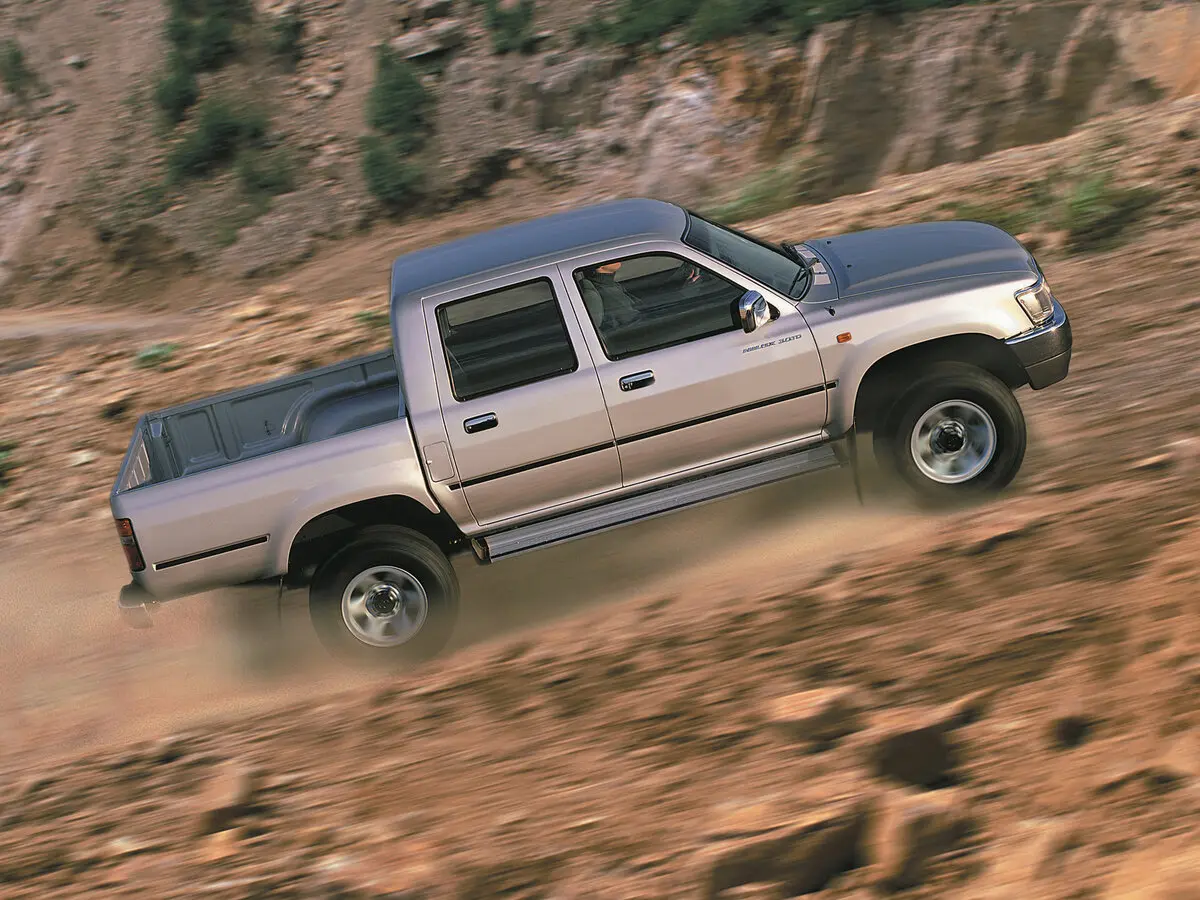 Toyota Hilux VI Рестайлинг Пикап Двойная кабина Double Cab — сүрөт 2