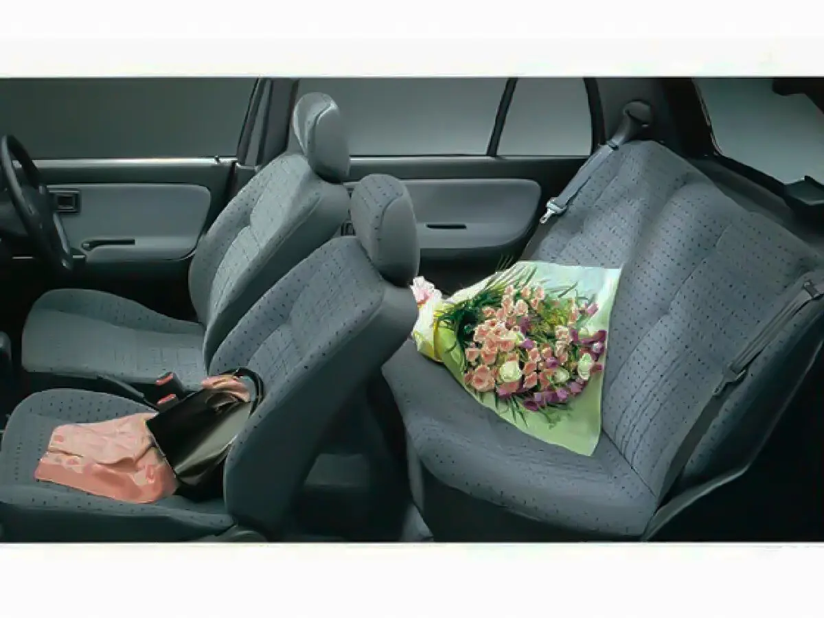 Daihatsu Mira V Хэтчбек 3 дв. — сүрөт 4