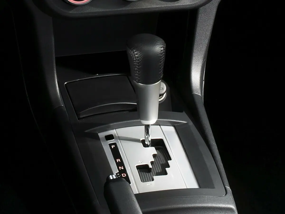 Mitsubishi Lancer X Рестайлинг Хэтчбек 5 дв. — фото 5