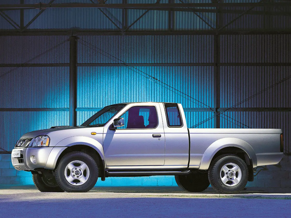 Nissan Navara (Frontier) II (D22) Пикап Полуторная кабина — 照片 3