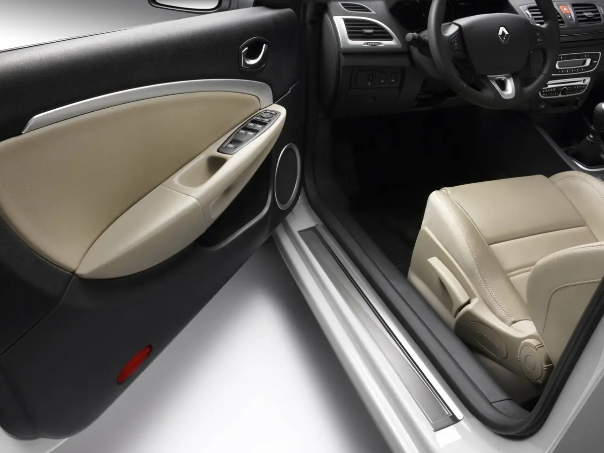 Renault Megane III Кабриолет — сүрөт 8