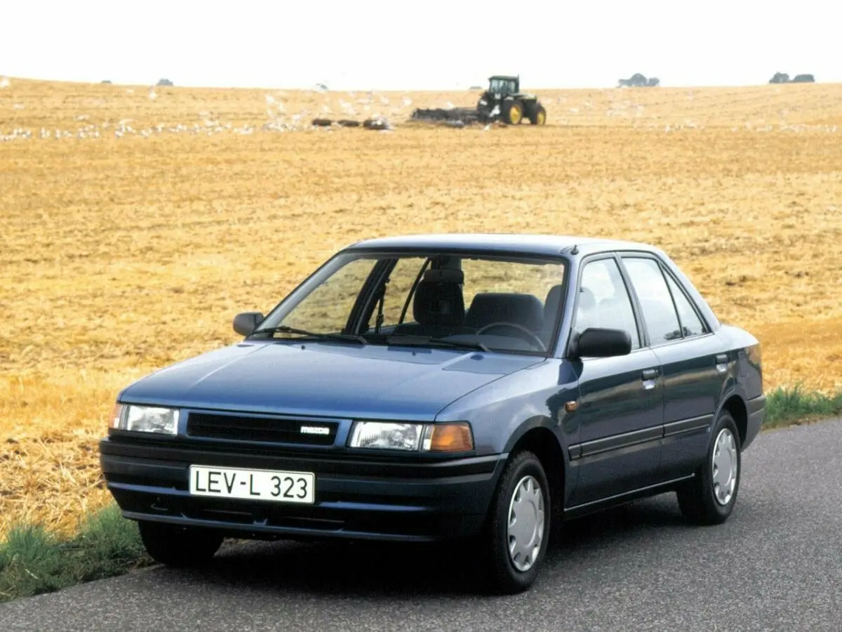 Mazda 323 IV (BG) Седан