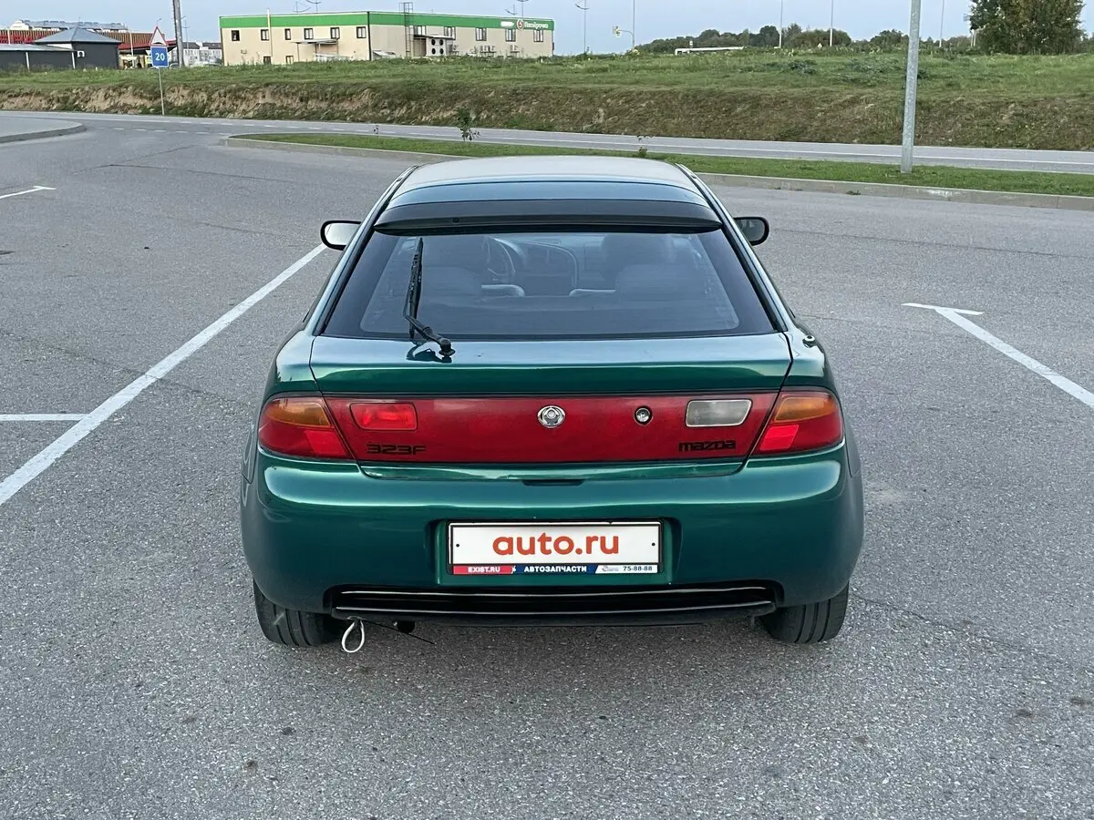 Mazda 323 V (BA) Хэтчбек 3 дв. — фото 4