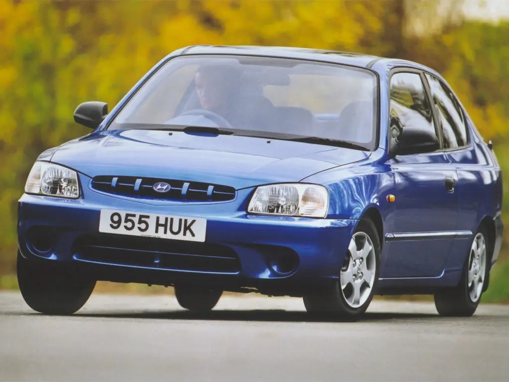 Hyundai Accent II Хэтчбек 3 дв. — фото 3