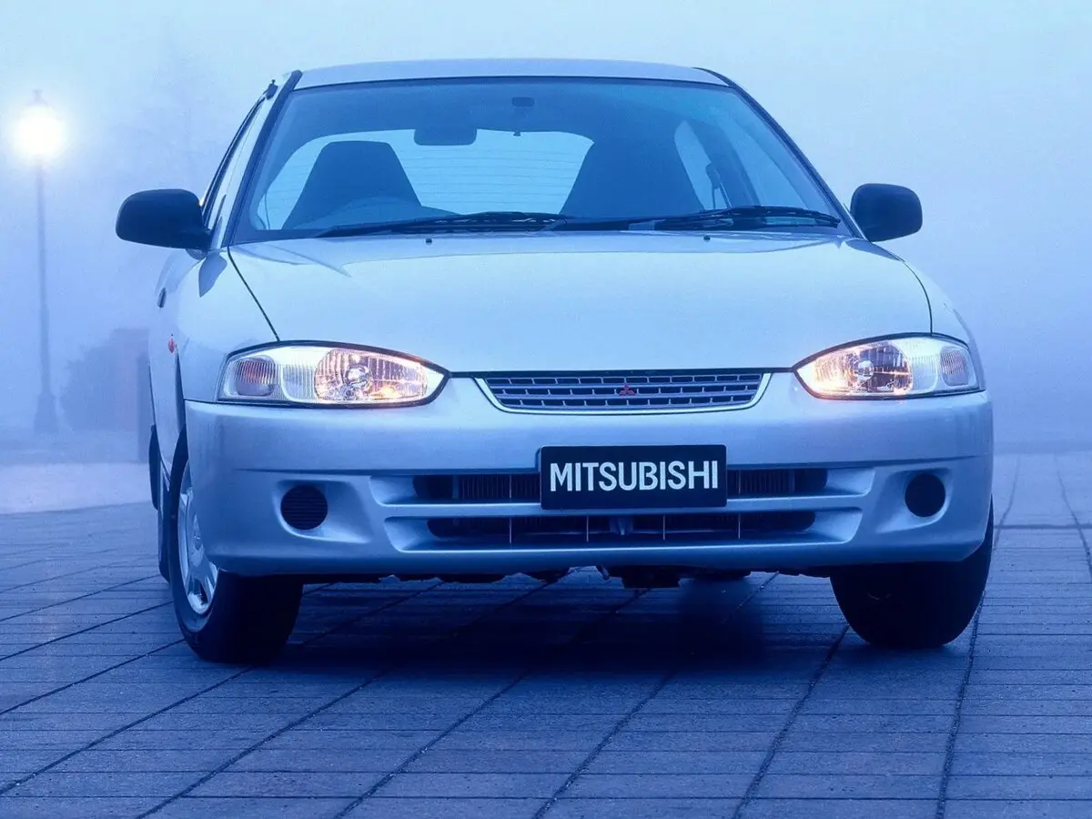 Mitsubishi Mirage V Хэтчбек 3 дв. — сүрөт 3