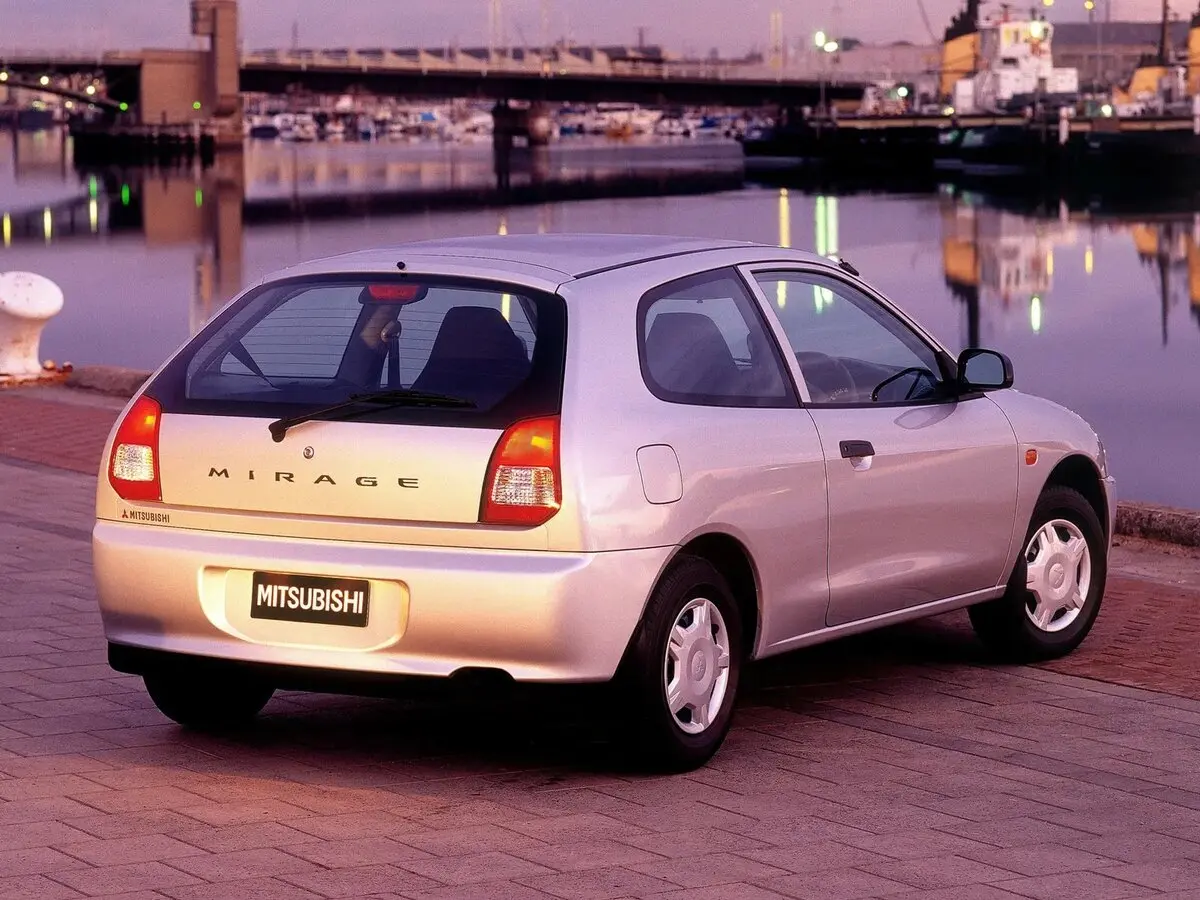 Mitsubishi Mirage V Хэтчбек 3 дв. — сүрөт 4