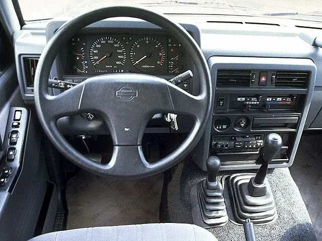 Nissan Patrol IV (Y60) Внедорожник 3 дв. — сүрөт 7