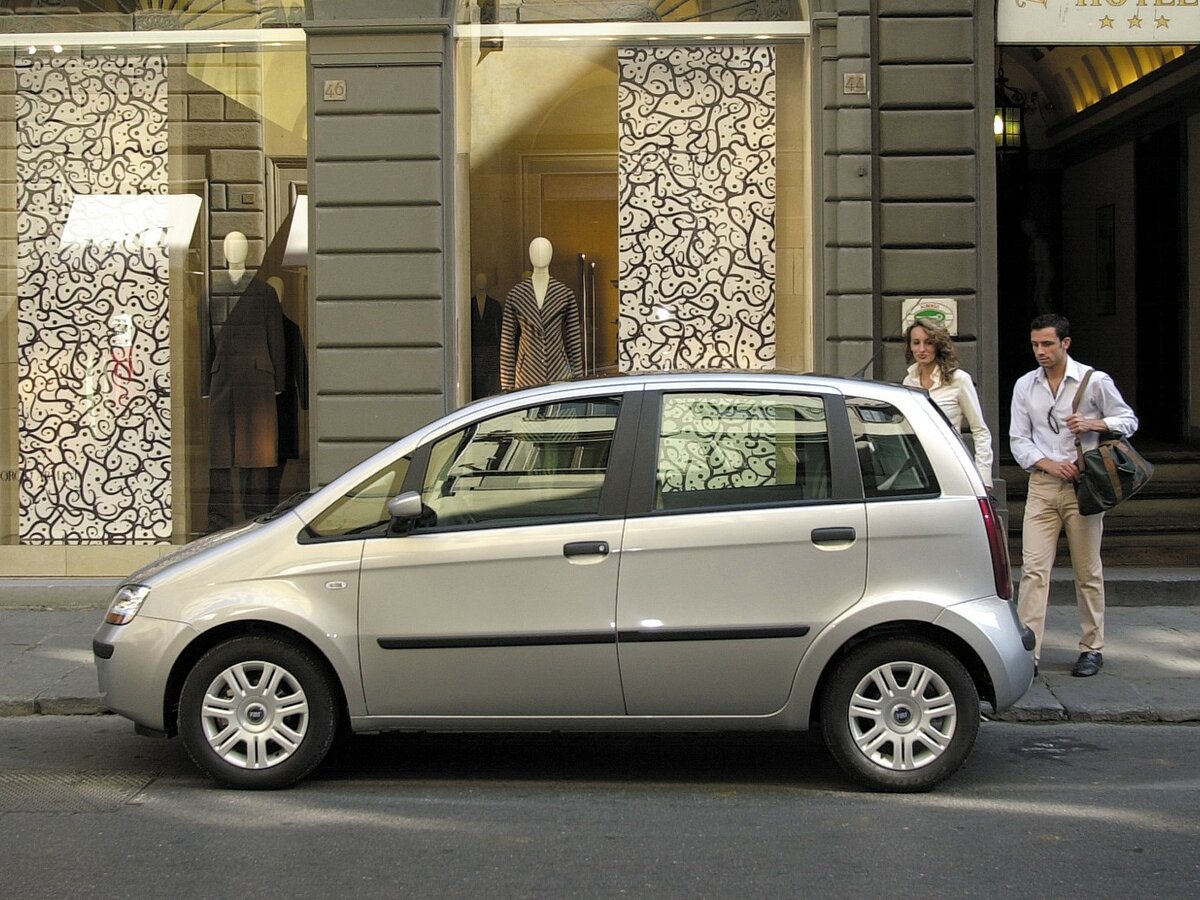 Fiat Idea 2003 – 2016 Компактвэн — фото 3